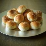 Jak przechowywać rukolę, aby nie więdła i była idealna do sałatek