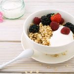 Z czym jeść wafle ryżowe – dodatki, które zmienią fit przekąskę w coś pysznego